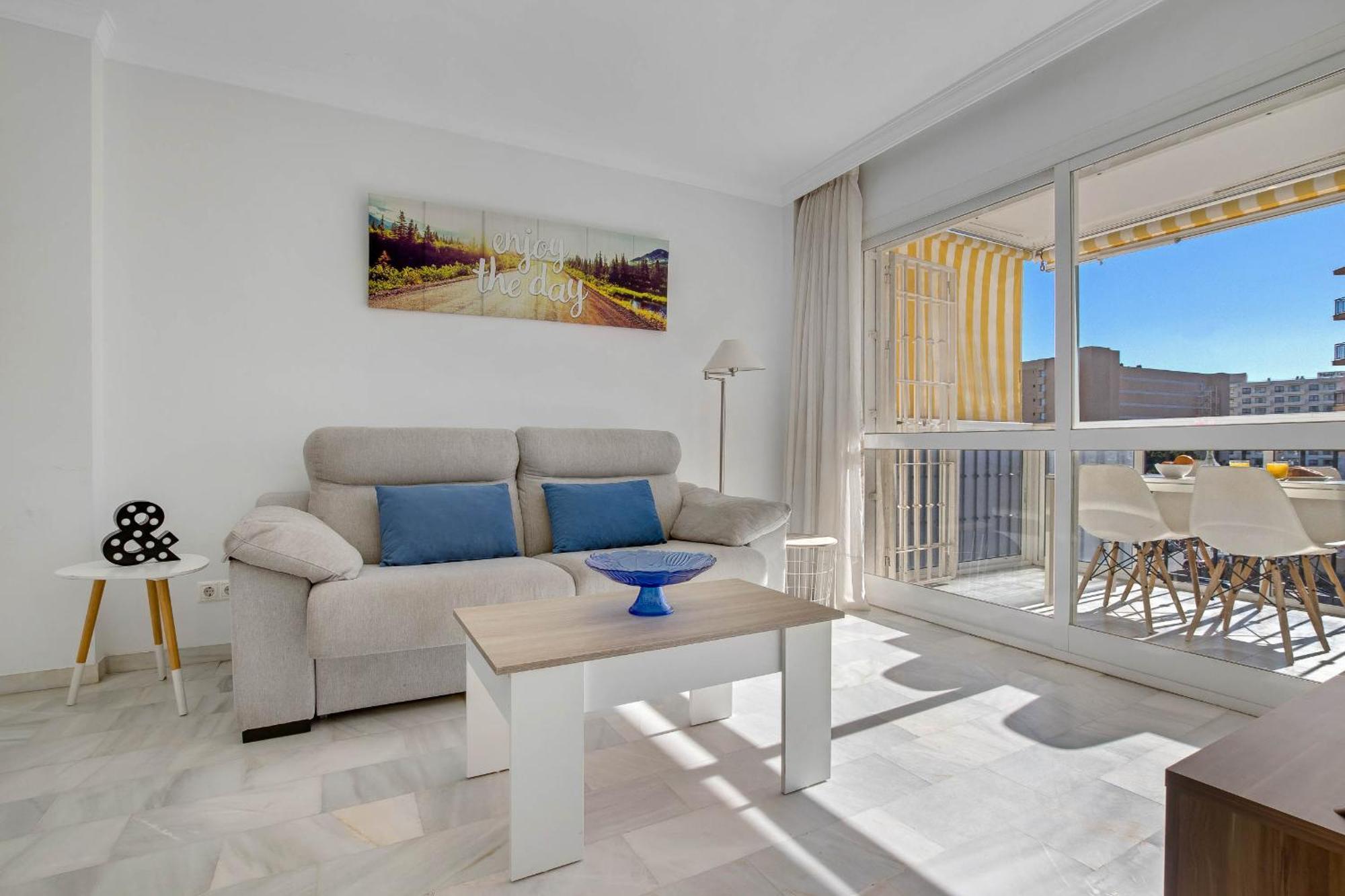 Erisa 68 By Ivi Real Estate Apartment Торемолинос Екстериор снимка